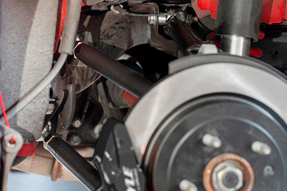 6th Gen Camaro 15" Conversion Kit By Carlyle Racing, Drilled And Slotted Rotors, Black Calipers - Image 3