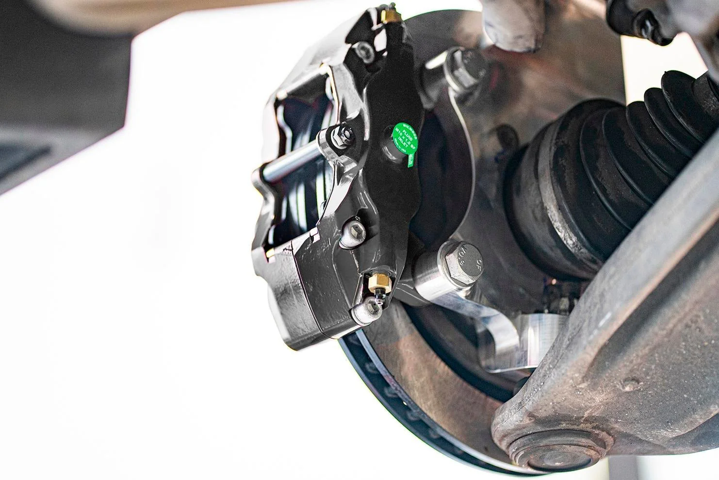 C5/C6 15" Conversion Kit By Carlyle Racing, Drilled And Slotted Rotors, Black Calipers - Image 3